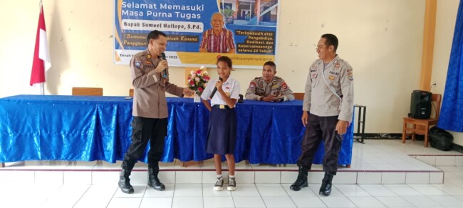 Dit Binmas Polda Nusa Tenggara Timur Lakukan Sosialisasi Bahaya Narkoba, Kenakalan Remaja, dan Tertib Lalu Lintas Di SMPN 1 Kupang Tengah