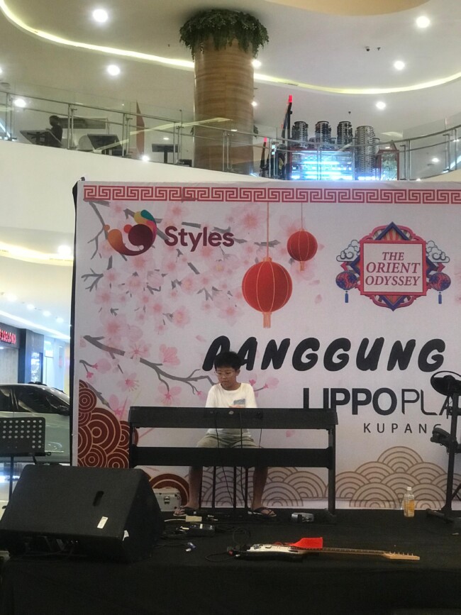 ESCS Kupang Tampilkan Pertunjukan Bakat Dalam Event Bazzar Special Imlek Lippo Plaza