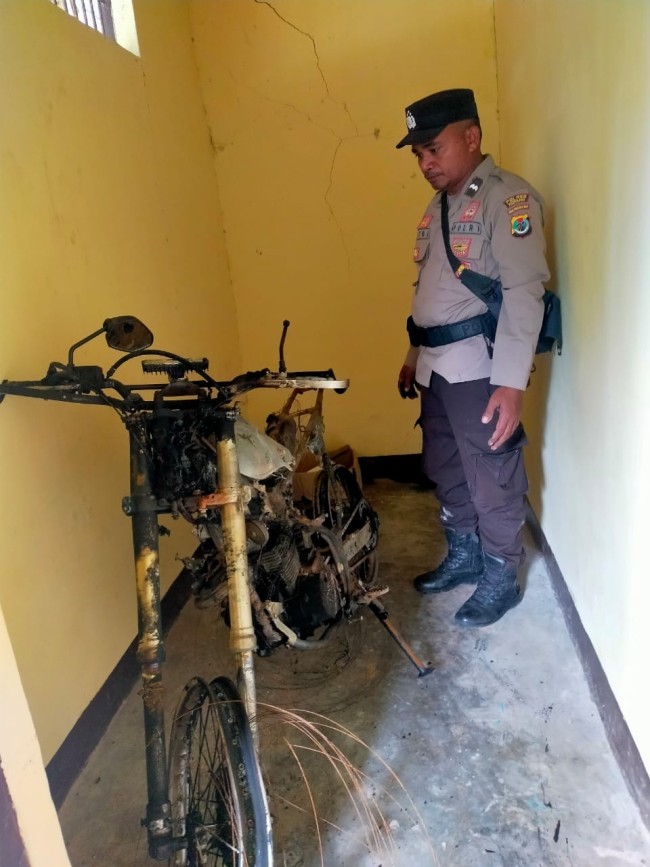 Tolak Ajakan Minum Miras, 1 Unit Motor Milik Zet Nomeni Dibakar