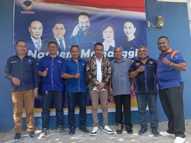 Motivasi Pemuda Kabupaten Kupang, Bildad Thonak Daftar Calon Bupati Kupang Ke Partai Nasdem