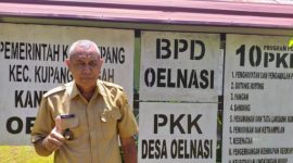 Foto: Kepala Desa Oelnasi, Yusak Leinati. (sumber: red*) 