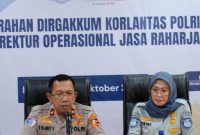 Foto: Dirgakkum Korlantas Polri Brigjen Pol. Raden Slamet Santoso, dan Direktur Operasional Jasa Raharja Dewi Aryani Suzana. 