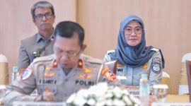 Foto: Direktur Operasional Jasa Raharja, Dewi Aryani Suzana saat hadir dalam Rakor Posko Terpadu Angkutan Natal 2024.