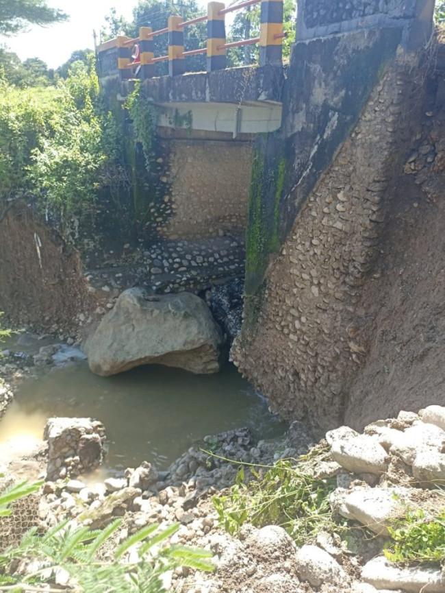 Polres Kupang Lakukan Sistem Buka Tutup Jalur, Imbas Longsor KM 41 Jalan Timor Raya