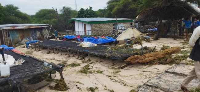 Pesisir Pantai Air Cina Di Kupang Barat Porak Poranda Diterjang Banjir Rob