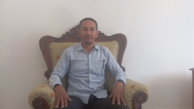 Foto: Lurah Teunbaun  Jemmy Olla (red). 