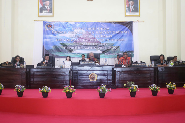 Sampaikan Pidato Perdana, Bupati Kupang Ajak DPRD Kolaborasi Wujudkan Visi Kabupaten Kupang Emas
