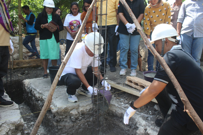 Janji Kampanye Terealisasi, Bupati Yosef Lede Launching Pembangunan 100 Unit RLH Di Kupang Timur