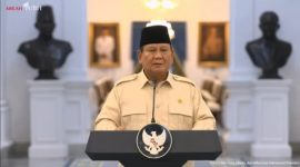 Foto: Presiden Prabowo Subianto saat mengumumkan kebijakan THR dan Gaji ke-13 bagi ASN. (Foto: Sekretariat Presiden) 