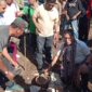 Foto: Peletakan batu pertama bedah rumah milik janda Maria Matnope, oleh Bupati Kupang, Yosef Lede, S.H., pada Jumat (16/05) 