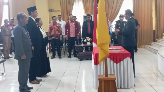 Foto: Suasana Pelantikan Direktur Perumda Air Minum oleh Bupati Kupang, Yosef Lede, S.H., Senin (26/05) 