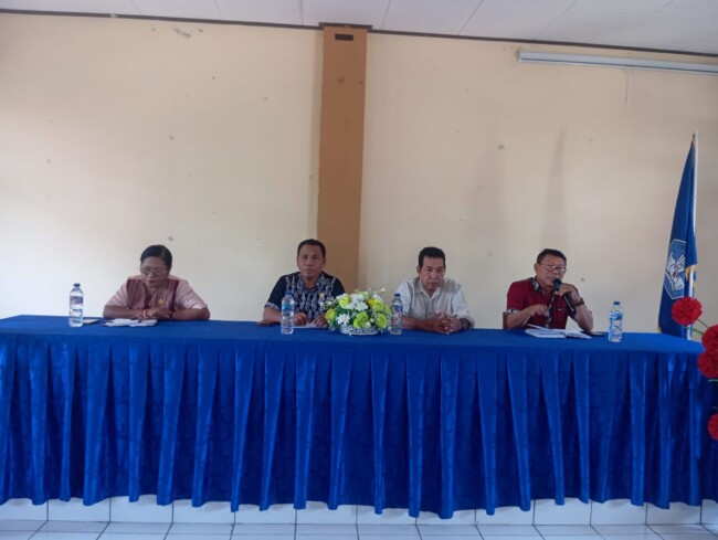 UPTD SMP Negeri 1 Kupang Tengah Gelar Pembagian Raport Semester Genap bagi Siswa Kelas 7 dan 8