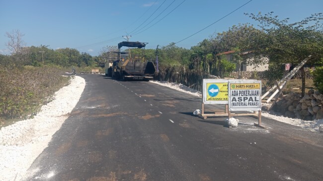 2 KM Jalan di Desa Lifuleo Rampung Dikerjakan, Warga Beri Apresiasi Kepada Absalom Buy 1 2 KM Jalan di Desa Lifuleo Rampung Dikerjakan, Warga Beri Apresiasi Kepada Absalom Buy