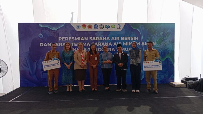 Komitmen Danone Indonesia Hadirkan Akses Air Minum Layak di Desa Oenaek. Tersedia 145 SR! 