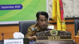 Foto: Sekda Kabupaten Kupang, Telah Sanam saat memimpin Rakor Percepatan Swasembada Pangan. 