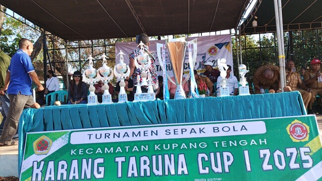 Laga Pembuka Karang Taruna Cup I 2025 Berlangsung Seru, Oelnasi Pecundangi Lobar