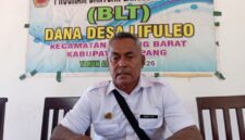 Foto: Kepala Desa Lifuleo, Swingly Say.