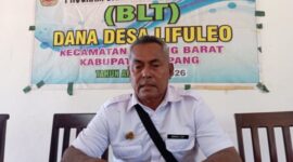 Foto: Kepala Desa Lifuleo, Swingly Say.