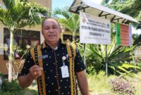 Foto: Kepala UPTD SMPN 1 Kupang Tengah, Afred Anabanu.