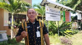 Foto: Kepala UPTD SMPN 1 Kupang Tengah, Afred Anabanu.