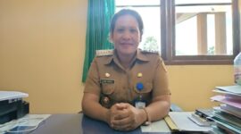Foto: Camat Kupang Tengah, Yuni Padja.