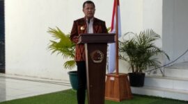 Foto: Bupati Kupang, Yosef Lede, SH., saat memberikan sambutan dalam Rakor Lembaga adat