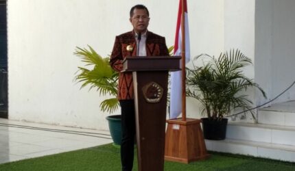 Memperkuat Sinergi, Bupati Kupang Dorong Peran Strategis Lembaga Adat dalam Pembangunan Desa