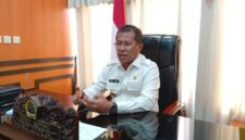 Foto: Bupati Kupang, Yosef Lede, SH., saat berikan keterangan kepada awak media, Rabu (17/06)2026)