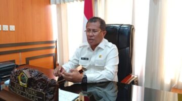 Foto: Bupati Kupang, Yosef Lede, SH., saat berikan keterangan kepada awak media, Rabu (17/06)2026)