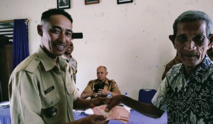 Pemdes Sumlili Salurkan BLT Dana Desa 2026, Tekankan Kepatuhan Administrasi dan Kesehatan bagi Penerima