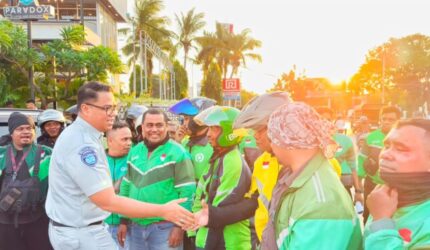 Gandeng Komunitas Ojol, Jasa Raharja dan Ditlantas Polda NTT Masifkan Edukasi Keselamatan Berlalu Lintas