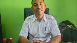 Foto: Kepala Desa Tanah Merah, Lazarus M. Dillak