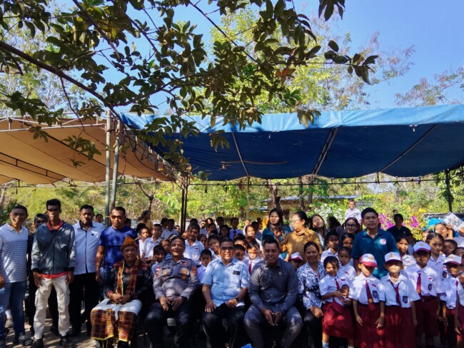 Dukung Pendidikan dan Tekan Stunting, Reses Absalom Buy di SD GMIT Bolok Disambut Hangat 1 Dukung Pendidikan dan Tekan Stunting, Reses Absalom Buy di SD GMIT Bolok Disambut Hangat