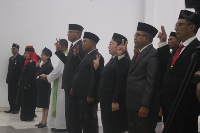 Penyegaran Birokrasi Oelamasi: Wakil Bupati Kupang Lantik 54 Pejabat dan Kepala Sekolah