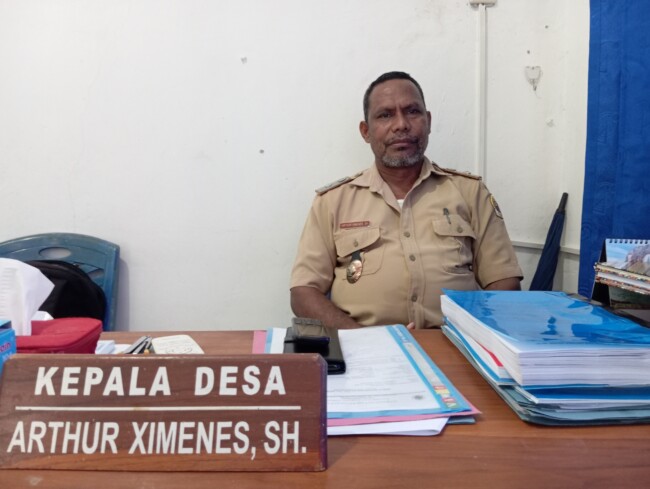 Foto: Kepala Desa Manusak, Arthur Ximenes, SH.