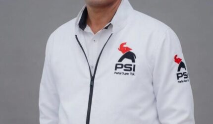 Absalom Buy Siap Kawal Potensi Rumput Laut Pasca Kunjungan Jokowi ke Pantai Oesina