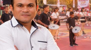 Impian Jadi Nyata! Jan Pieter Windy dan Partai Gerindra Hadirkan Alat Musik Baru untuk Drumband Rajawali Camplong