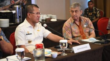 Bupati Yosef Lede Pasang Badan! Ancam Tolak Tanda Tangan RDTR demi Selamatkan Tanah Warga di 3 Desa